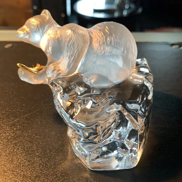 FM Igor Carl Faberge Crystal Bear-crystal cape. Franklin Mint - Picture 4 of 9